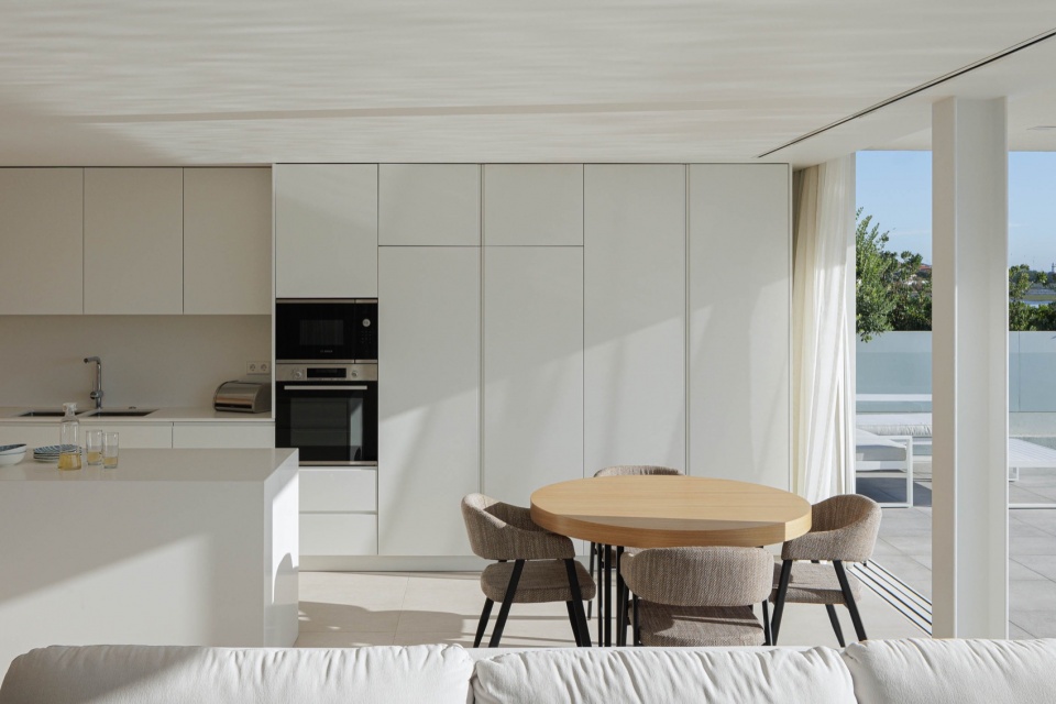 JD2 house by Rui Rosmaninho