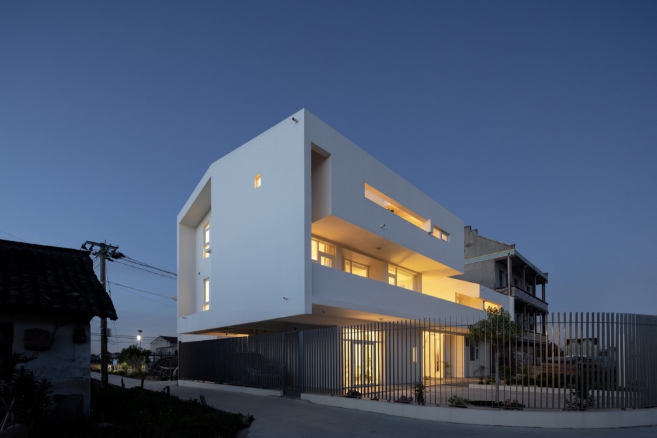 西南立面黄昏景Dusk View of South west Elevation©WM STUDIO