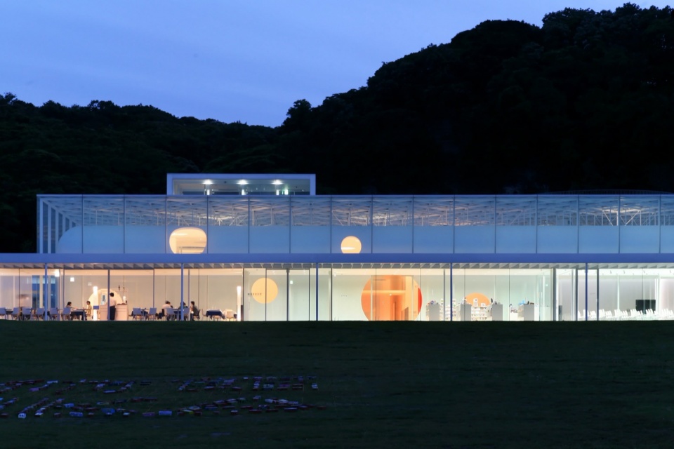 Yokosuka Museum of Art 1