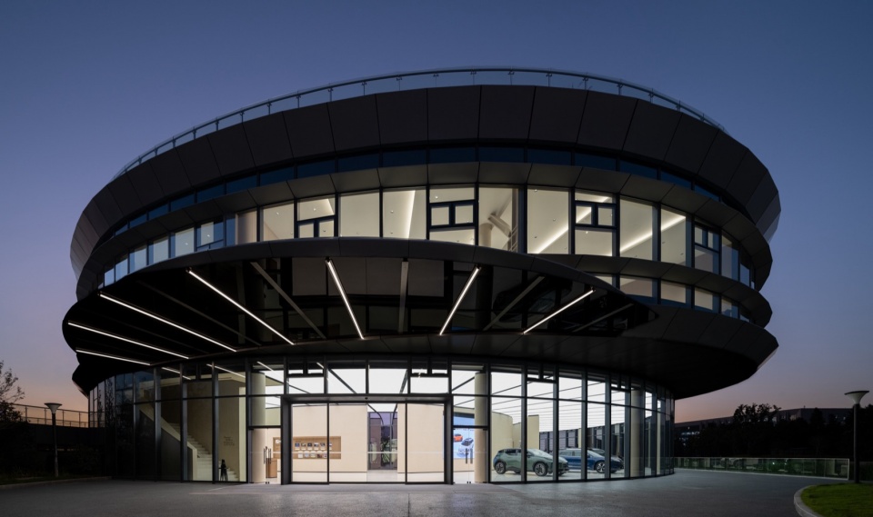 夜景 Ningbo ZEEKR Co Creation Center ©Right Angle 10