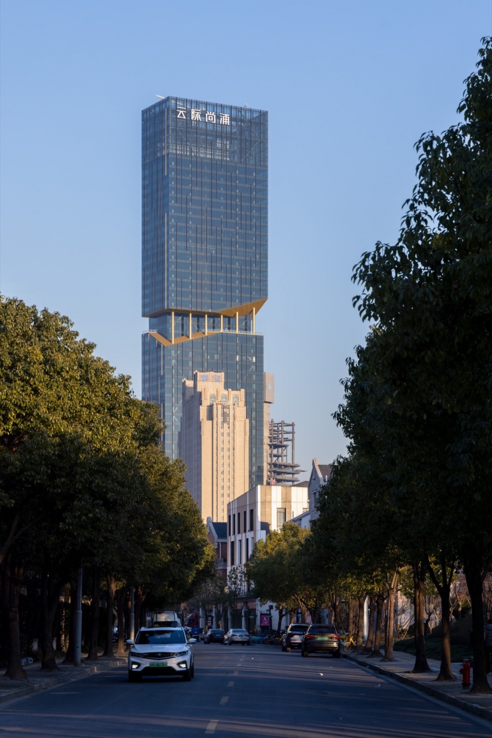 the axiom by buro ole scheeren