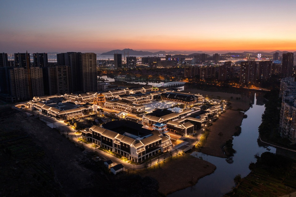 Chashan Pu water street China by 9M Design