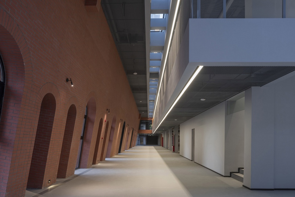 brick kiln lane innovation by mat