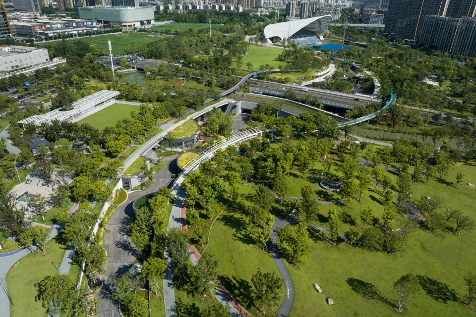 valley village shopping mall by archi tectonics