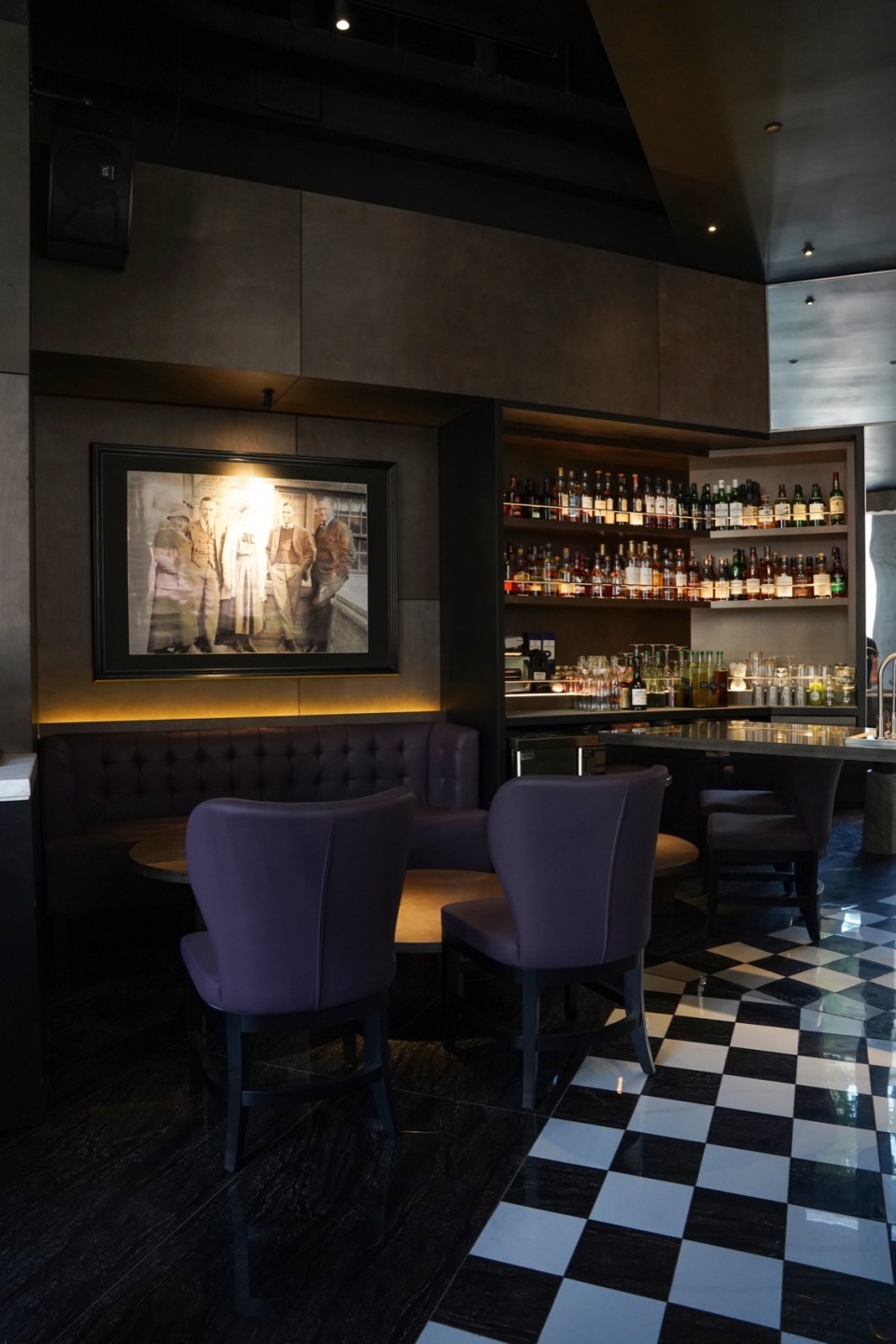 yan bar by huizong design and research office