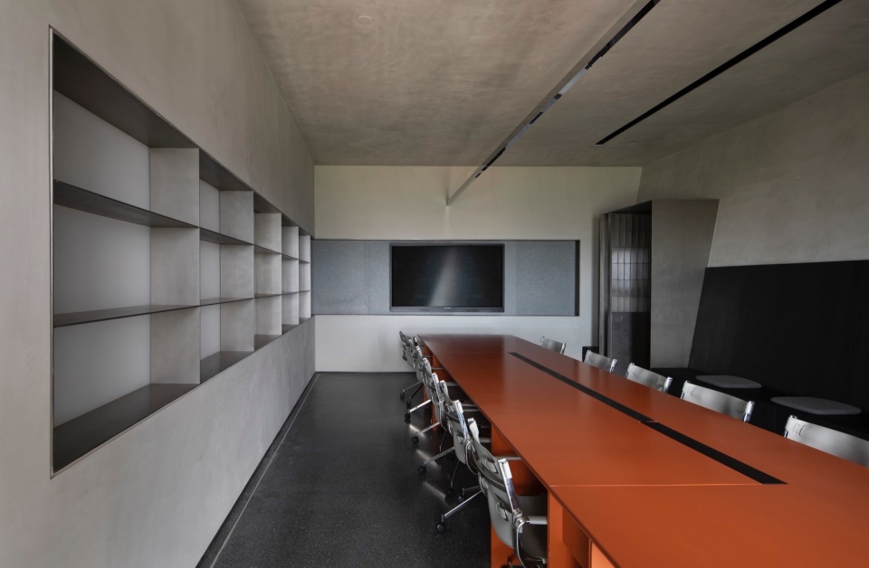 Himalaya Designer Office