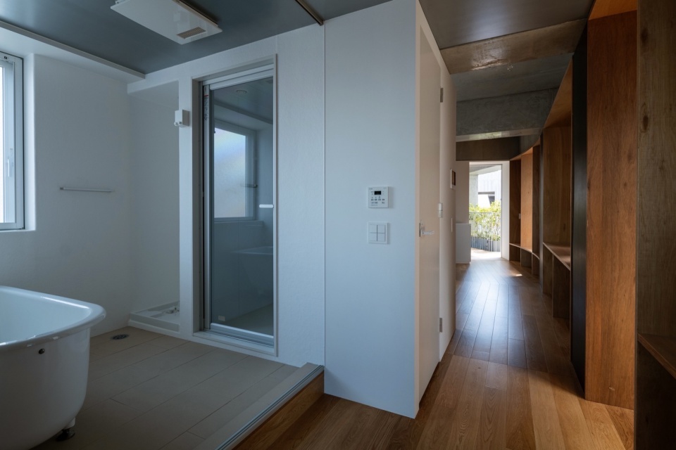 Tenjincho Place by Hiroyuki Ito Architect