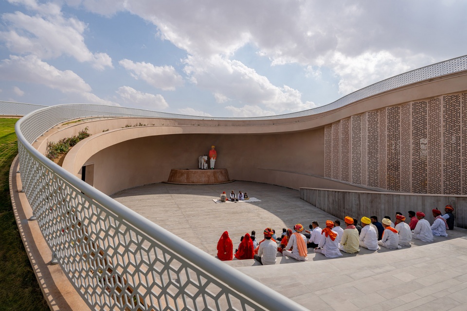 nokha village community centre by sanjay puri architects