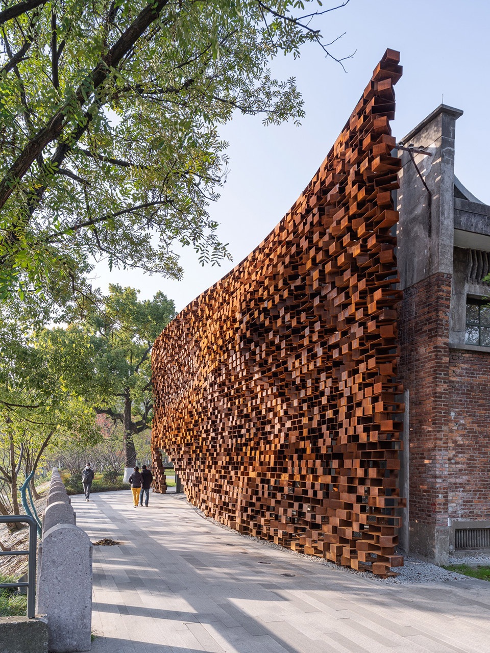 Hangzhou Xiaohe Park by Kengo Kuma and Associates