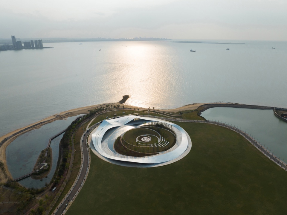 sky mountain coastal station in haikou by sou fujimoto