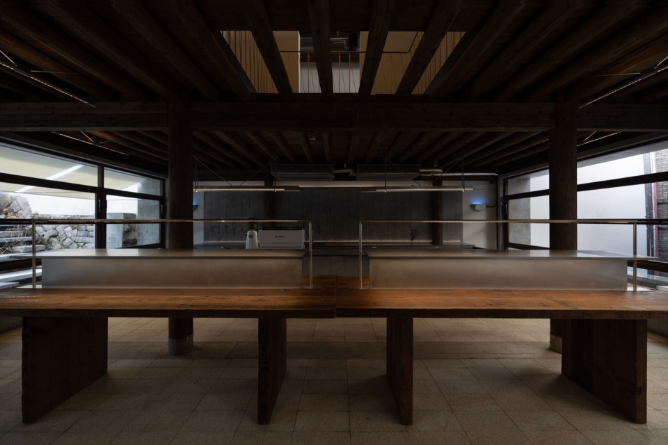 xun bakery by devolution
