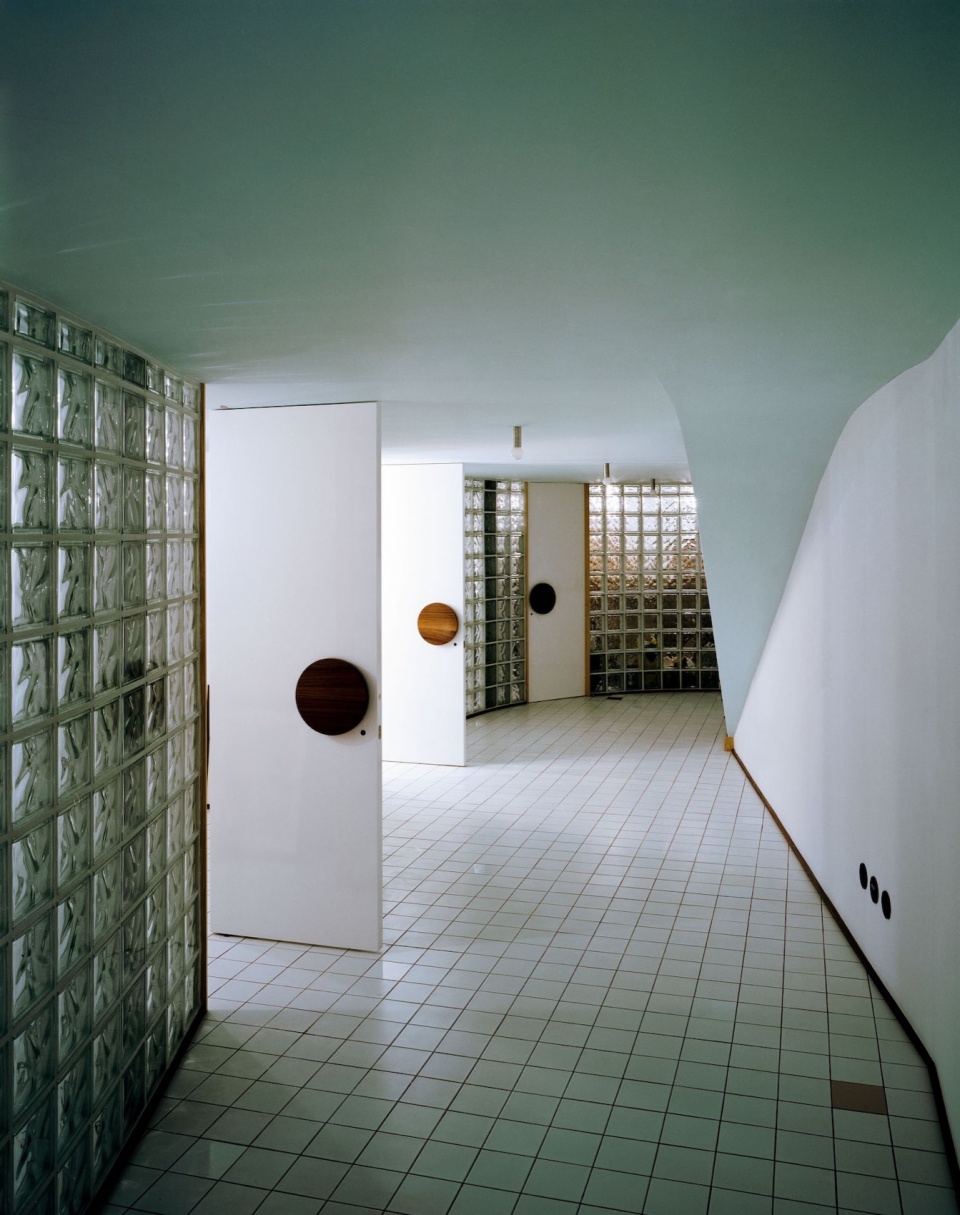 waves of glass and clouds of metal by fala atelier