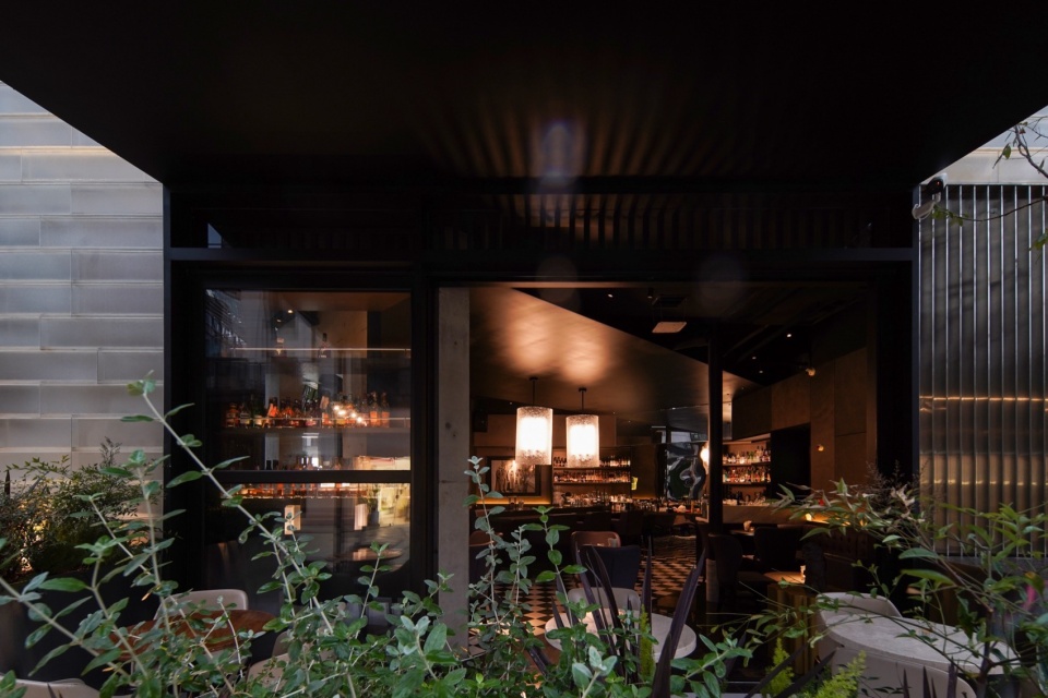 yan bar by huizong design and research office