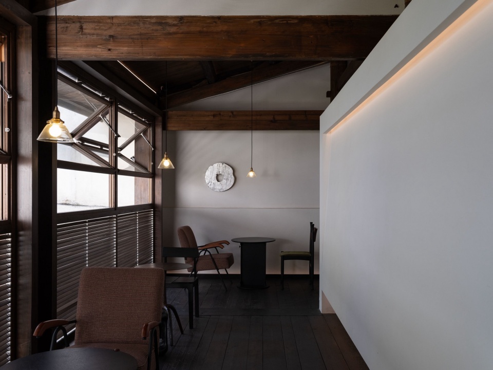 xun bakery by devolution