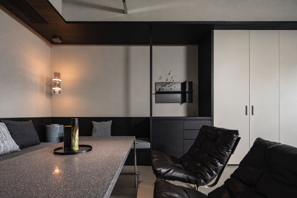 Himalaya Designer Office