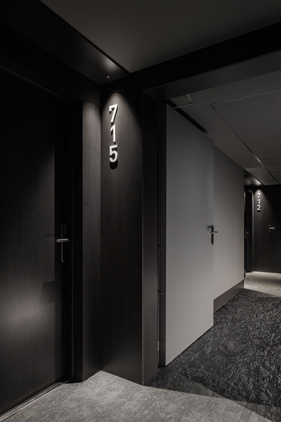hotel bb famalicao by jorge domingues arquitetos