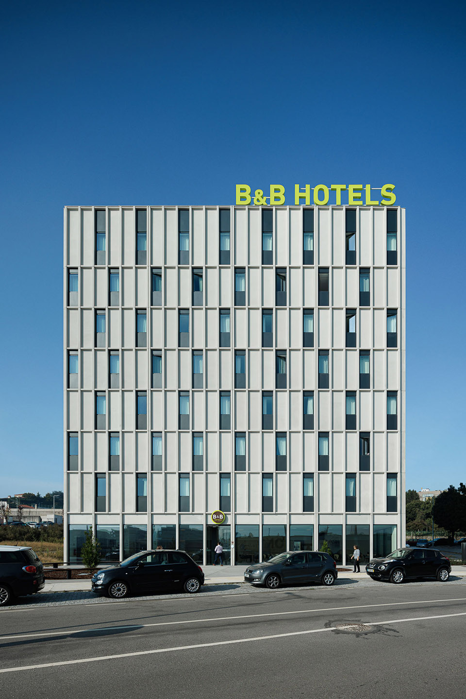 hotel bb famalicao by jorge domingues arquitetos