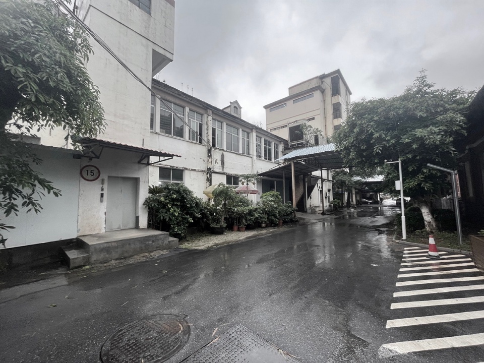.2改造前的园区样貌The appearance of the park before renovation©竖梁社
