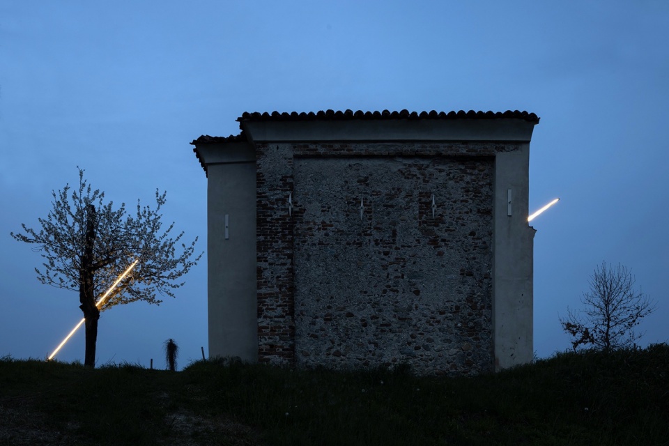 miracle light installation by emilio ferro