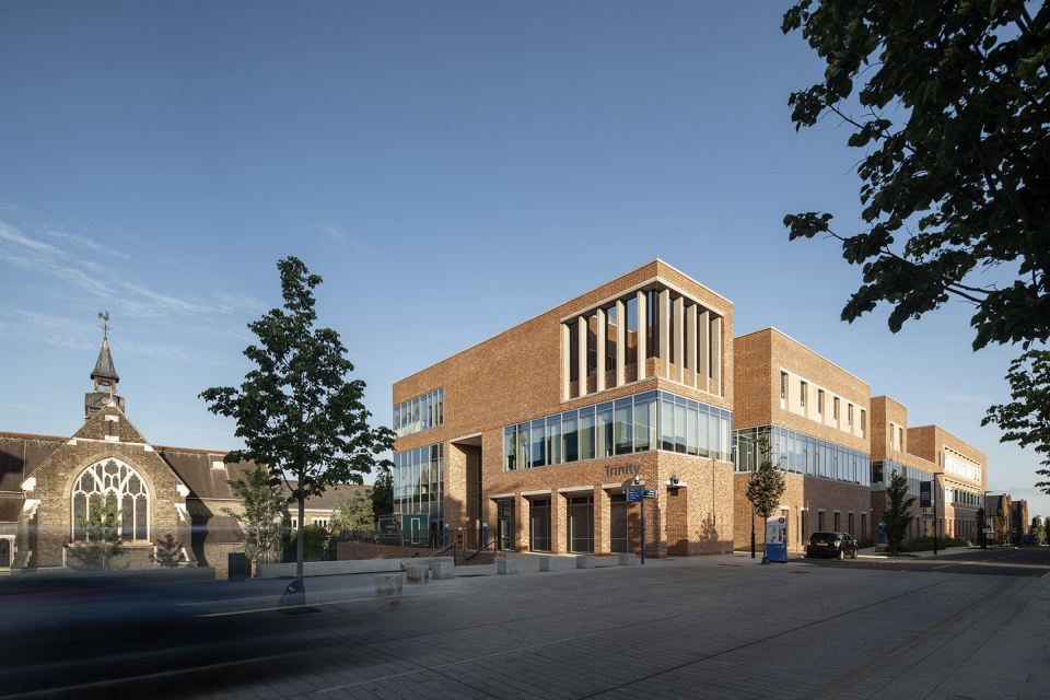 springfield university hospital by c f moller architects
