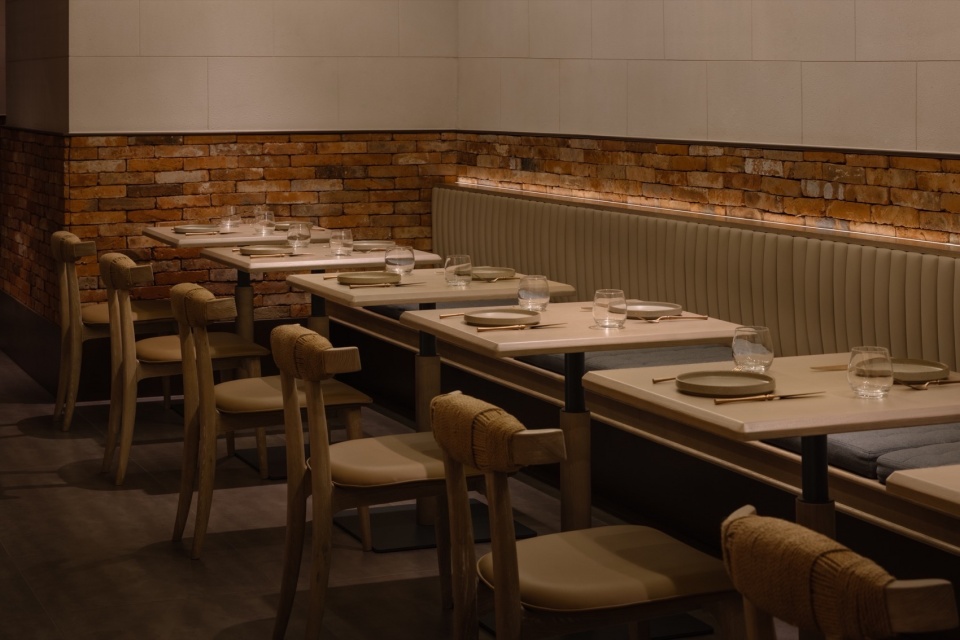 halation bistro by roomoo