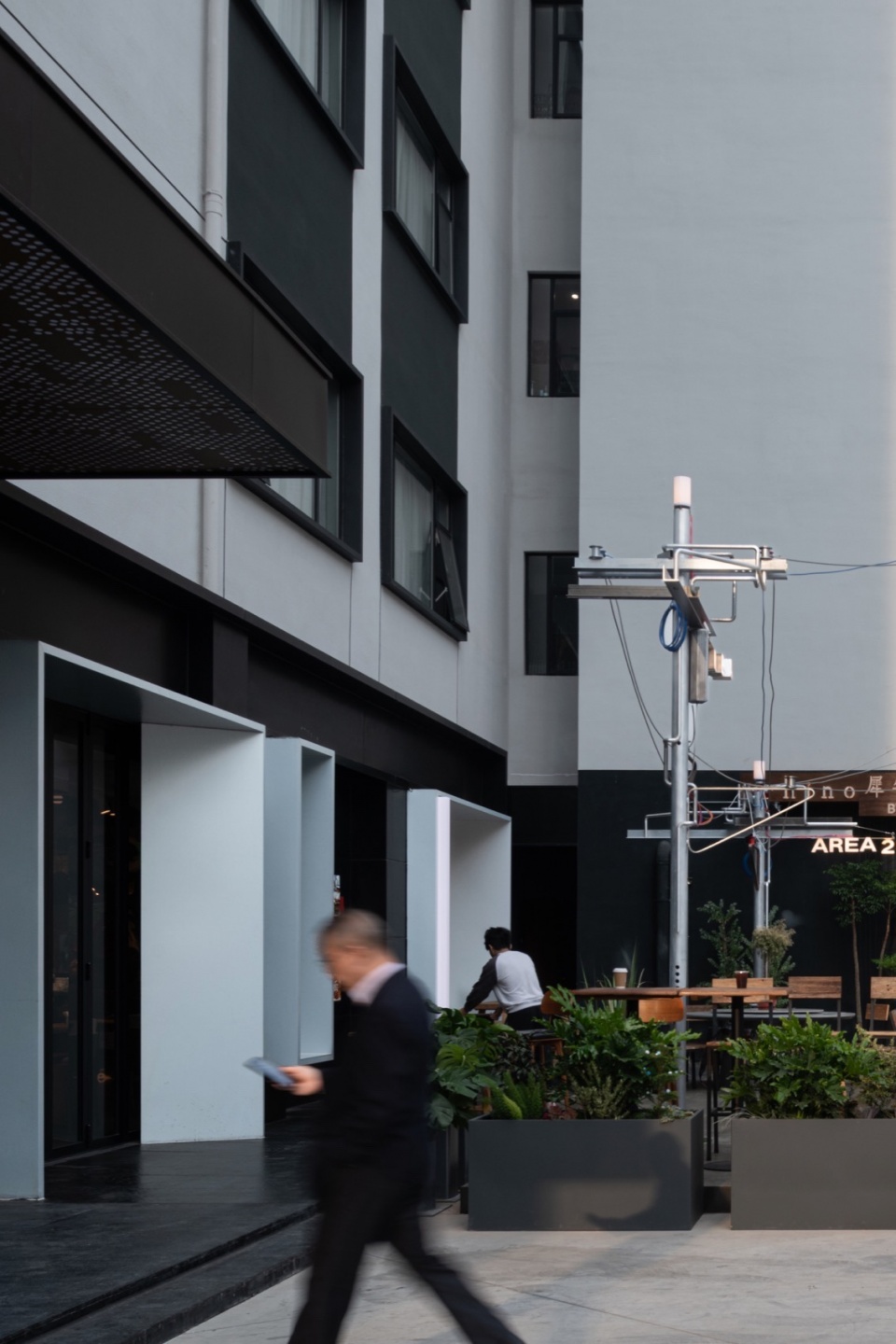 rhino installation by objectsgroup