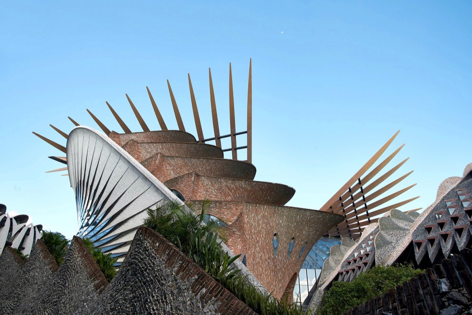 marisfrolg fashion campus by architecture van brandenburg