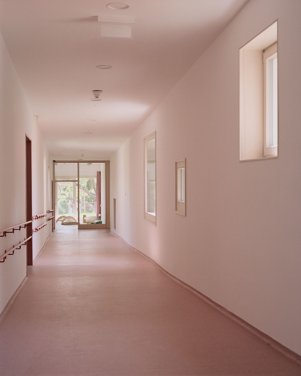 zoldike nursery by archikon architects