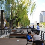 北京亮马河滨水景观廊道 / AECOM