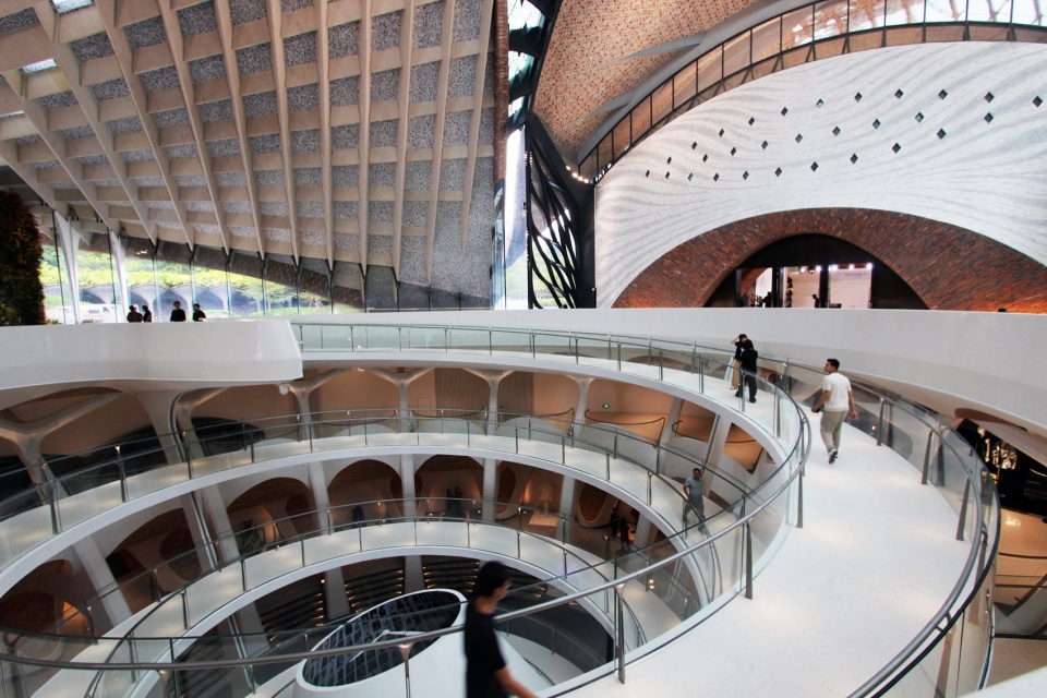 marisfrolg fashion campus by architecture van brandenburg