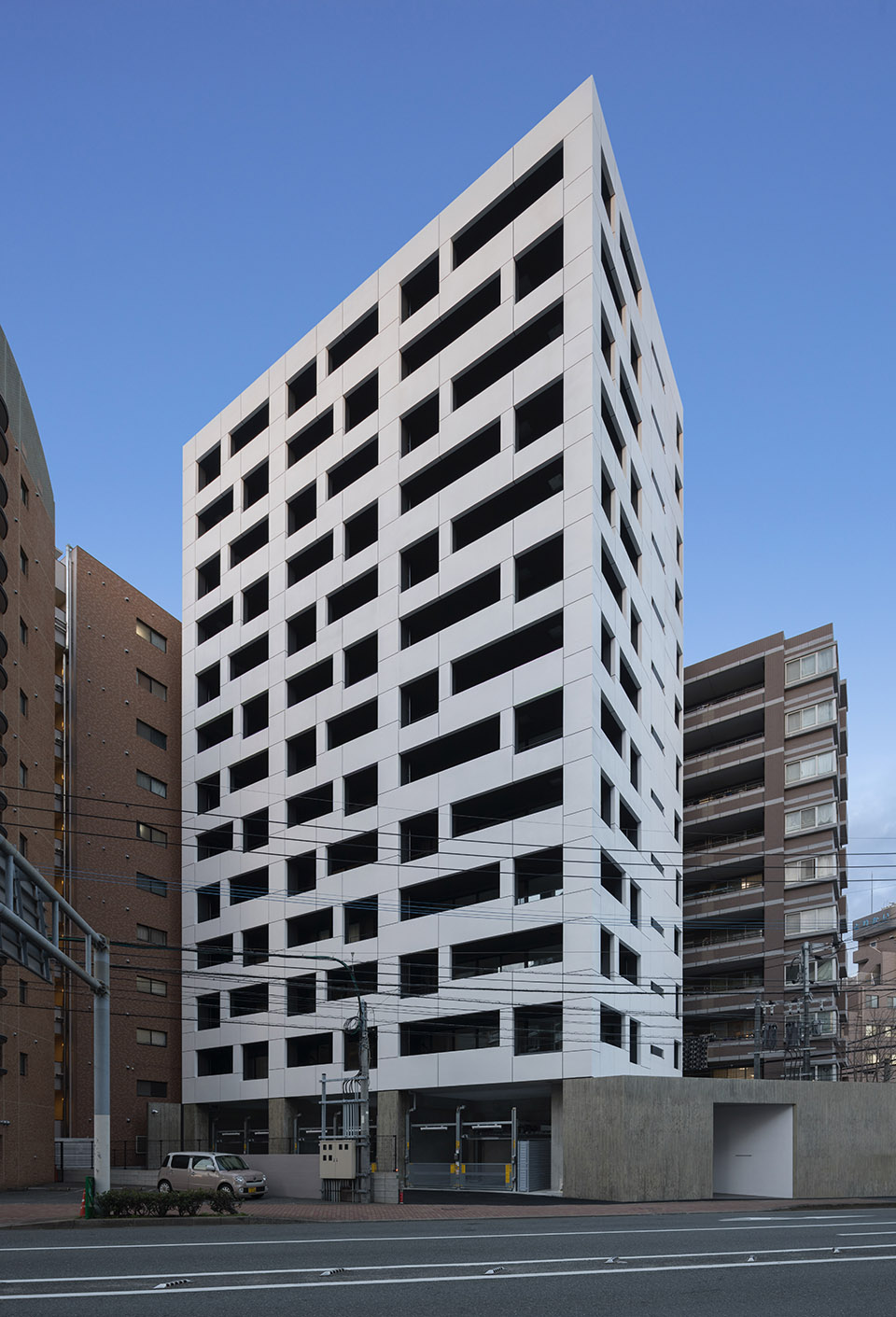 monochrome in fukuoka by sako architects