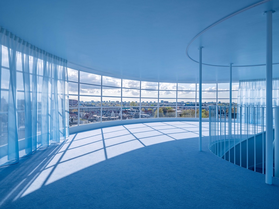 nios new european flagship store by mvrdv