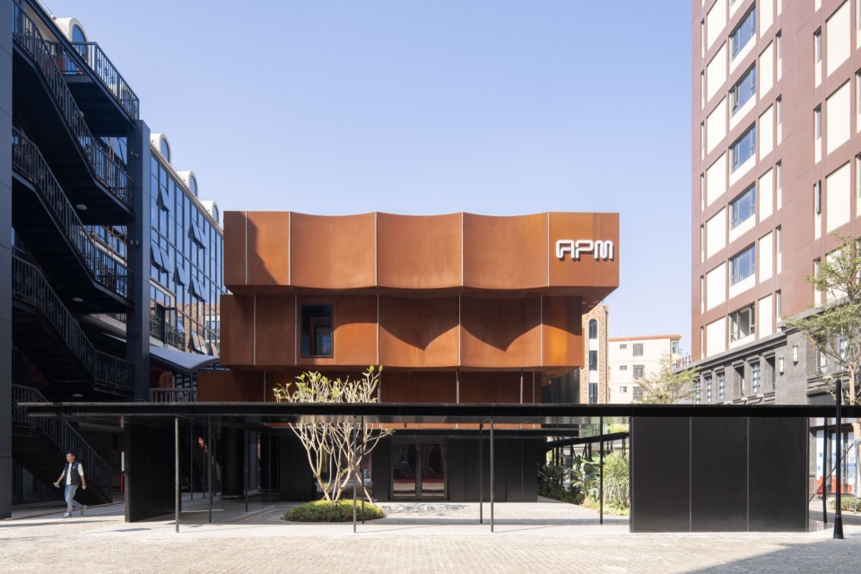 apm Art Gallery In the Community by Dazhou and Associates