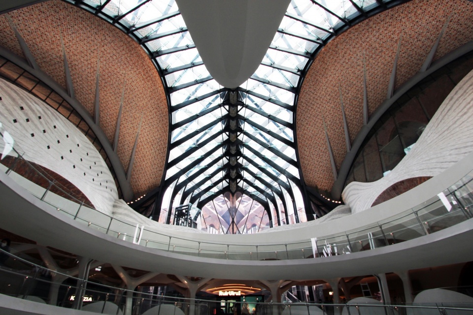marisfrolg fashion campus by architecture van brandenburg