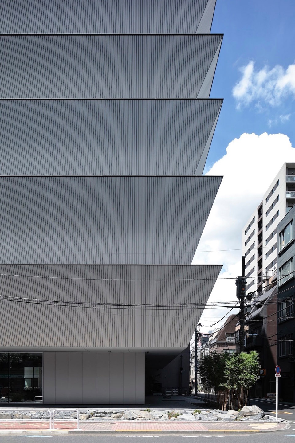 MONOSPINAL Tokyo by Makoto Yamaguchi Design 452024
