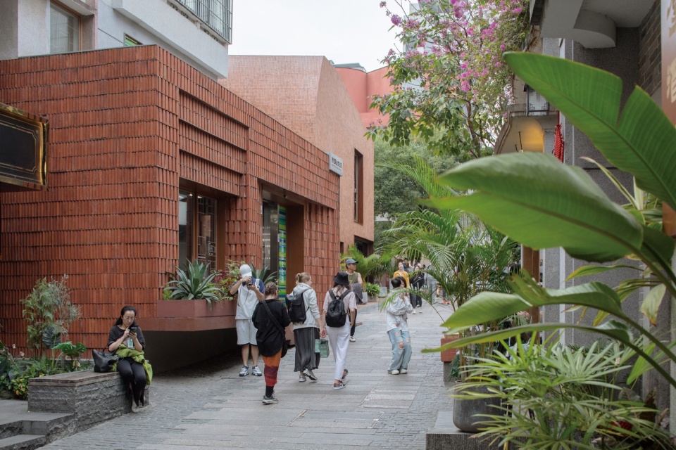 nanshans overseas chinese exhibition hall by cm design