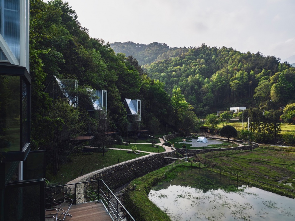 spark lodges at ydd resort by eeri