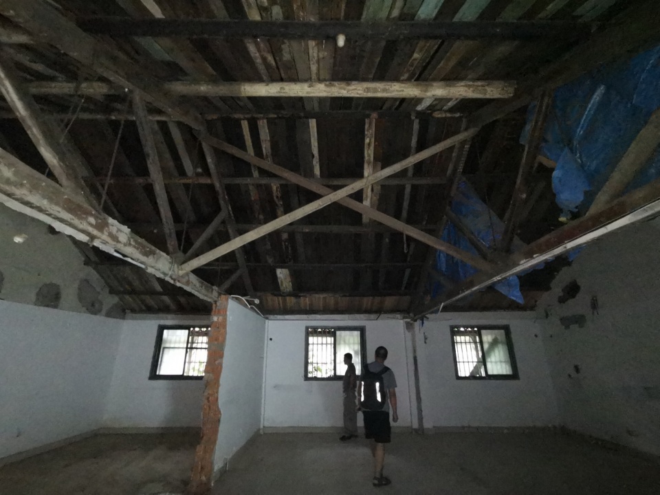 主展厅改造前原貌 old in the deep alley by shanghai shanxiang architectural design company