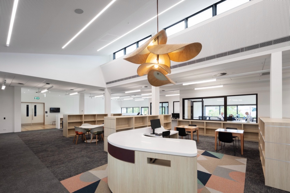 peninsula grammar alatus by fjcstudio