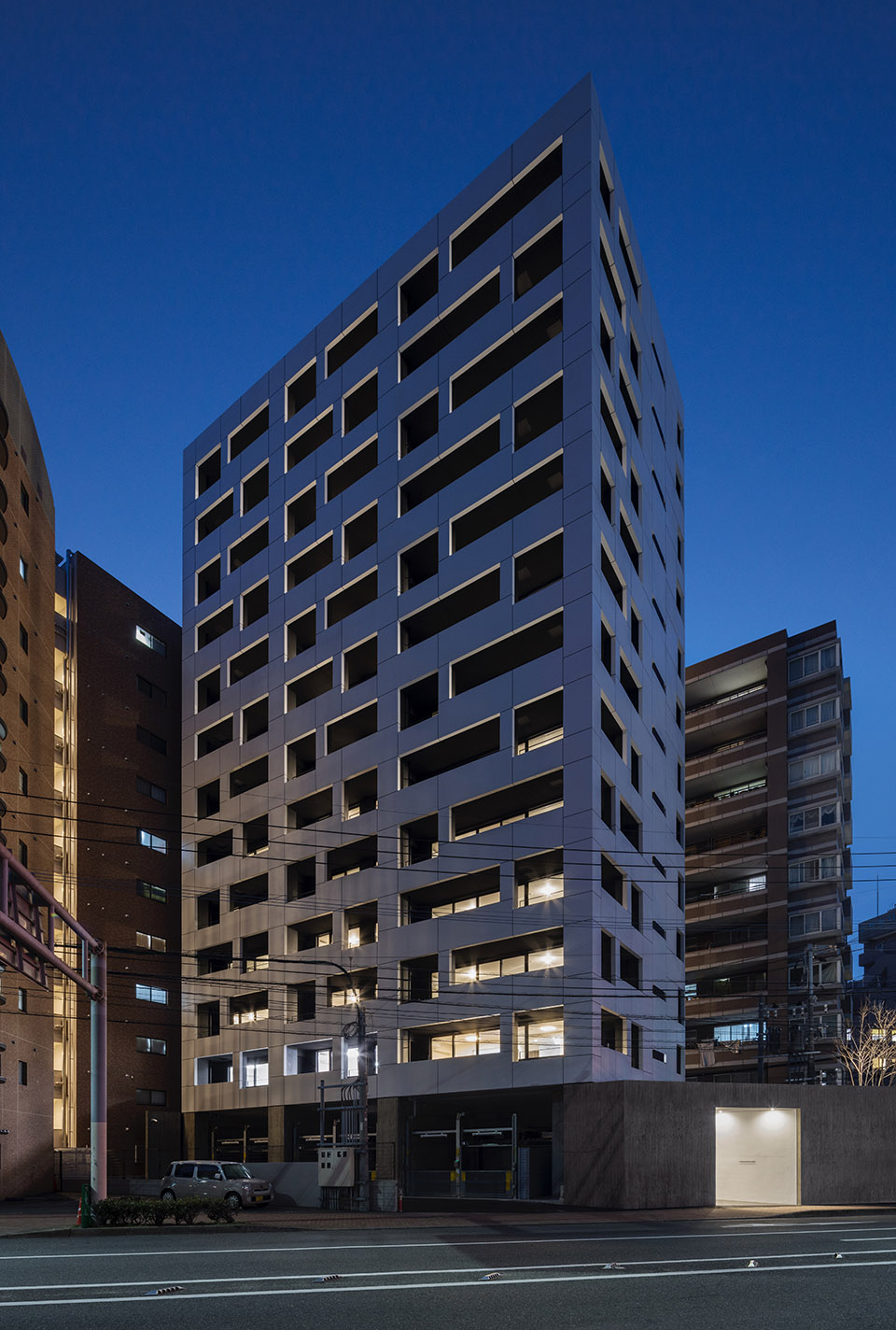 monochrome in fukuoka by sako architects