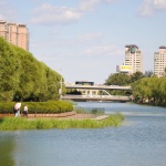 北京亮马河滨水景观廊道 / AECOM