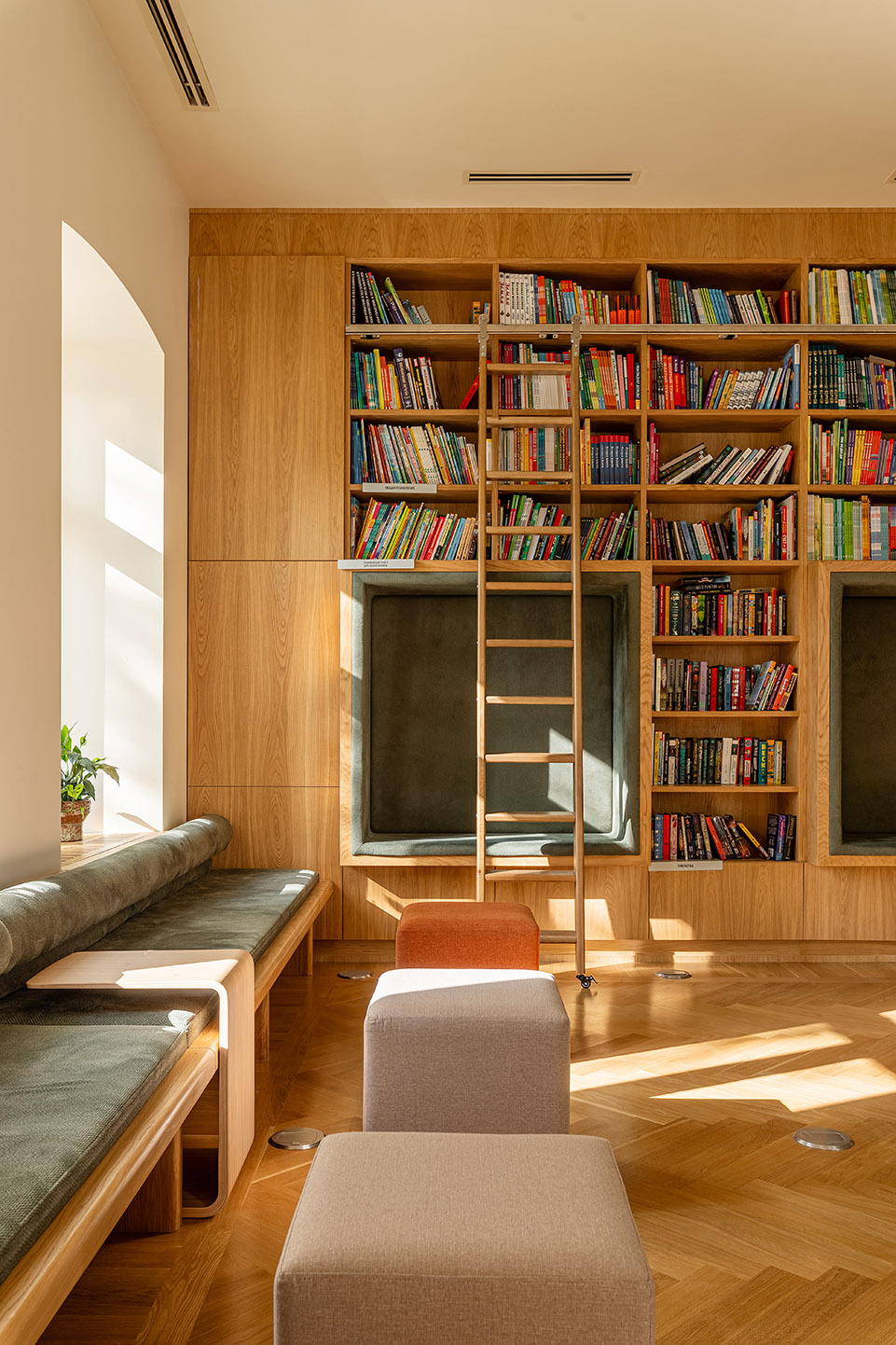 republican childrens library by ludi achitects