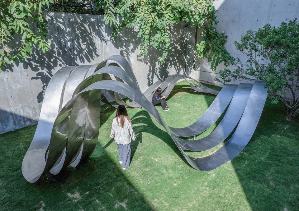 zhongcheng multi functional building by aether architects