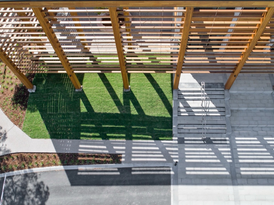 peninsula grammar alatus by fjcstudio