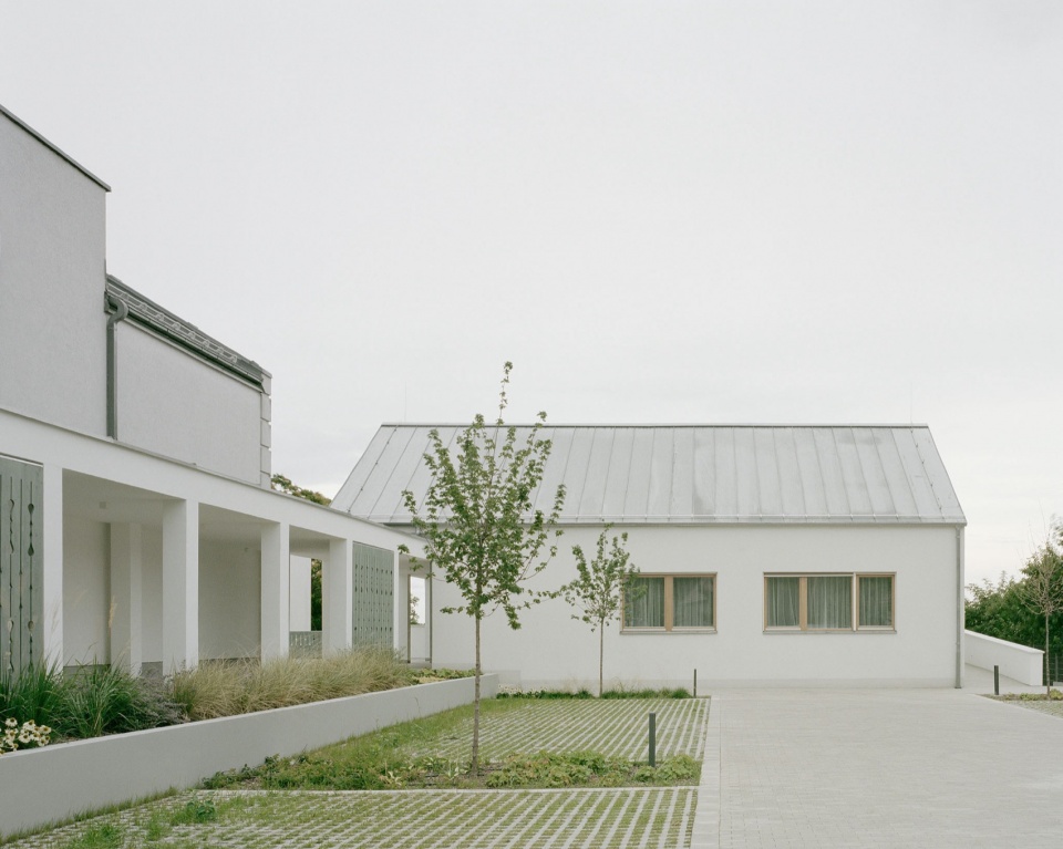 Kindergarten in The Churchyard Archikon