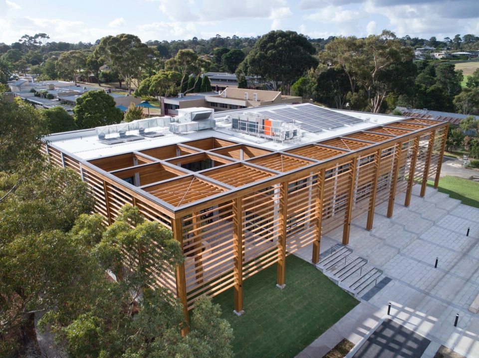 peninsula grammar alatus by fjcstudio