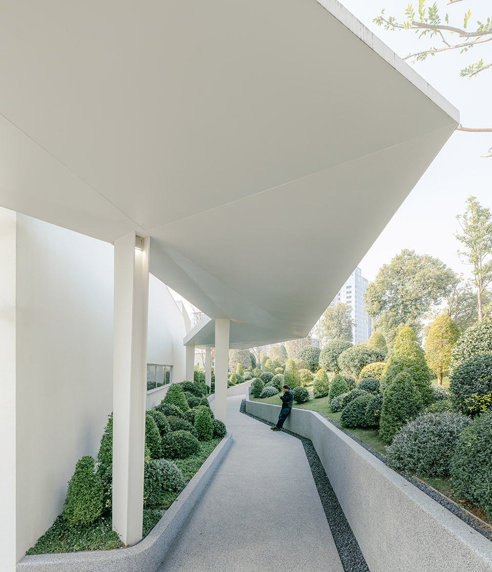 dotsss childrens museum by dl atelier