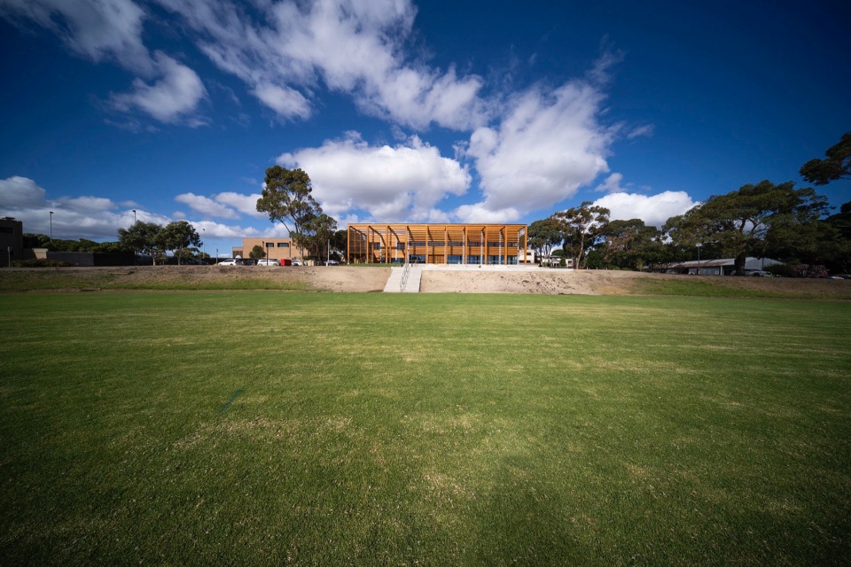 peninsula grammar alatus by fjcstudio