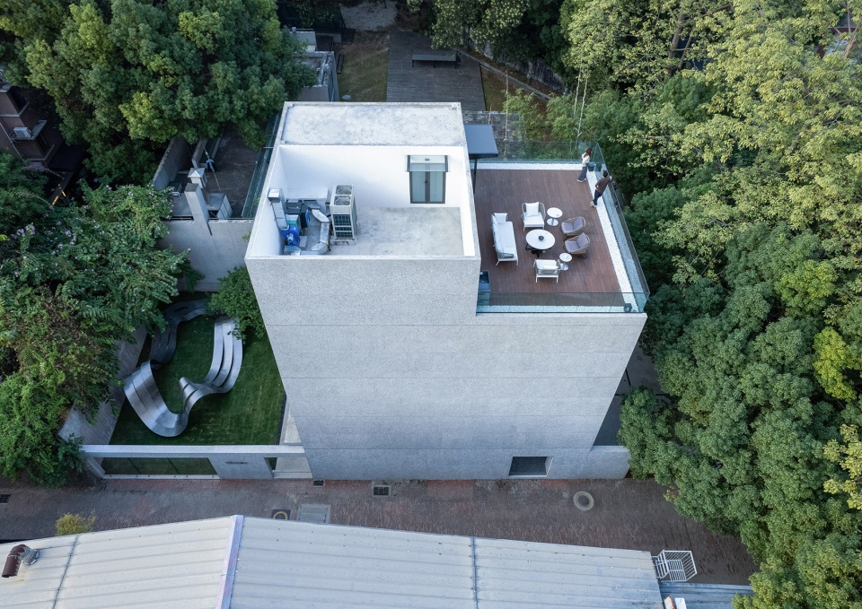 zhongcheng multi functional building by aether architects