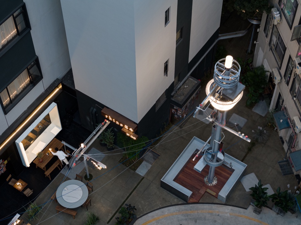 rhino installation by objectsgroup
